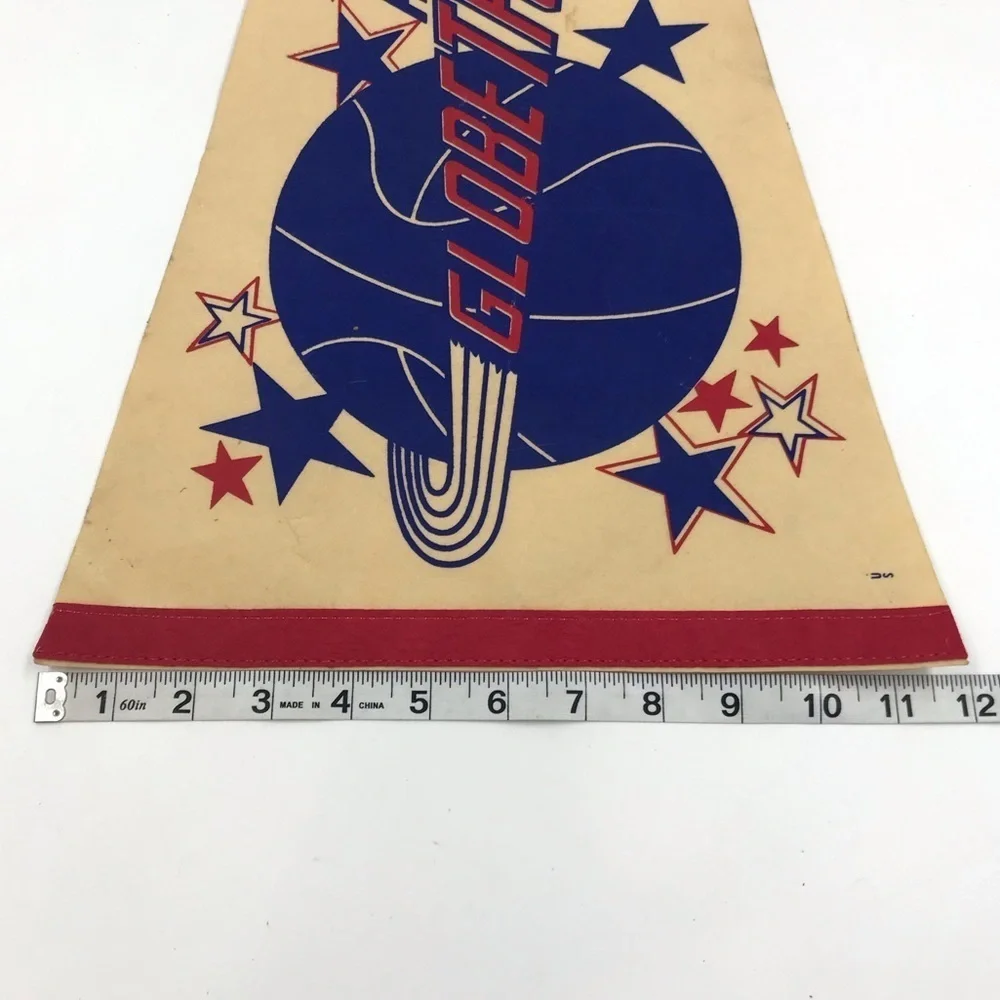 Vintage Harlem Globetrotters Felt Souvenir Travel Pennant Flag